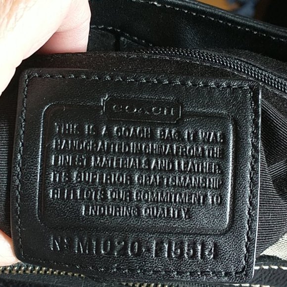 Coach Signature Lynn SOHO HOBO Bag - Picture 8 of 12